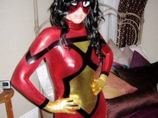 Erotični video klepet VirginBitch