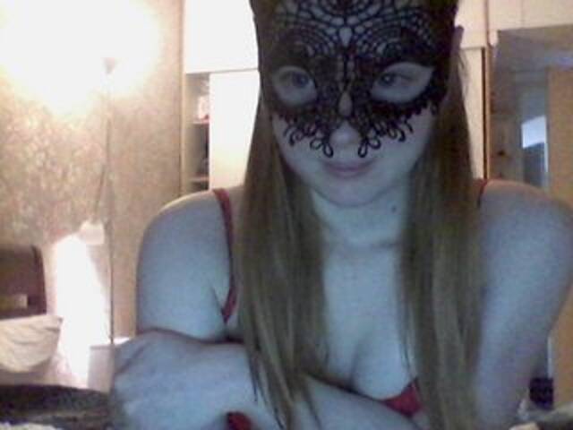 Oddajajo posnetke zaslona Vmodel