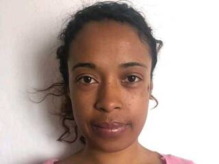 Erotični video klepet Vololonirina2