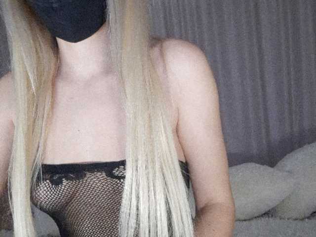 Oddajajo posnetke zaslona SEXY_GERL