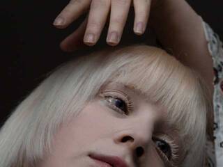 Erotični video klepet WhteSpir1t