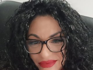 Erotični video klepet WickedGoddess