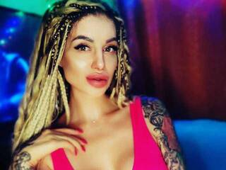 Erotični video klepet wild-amazon