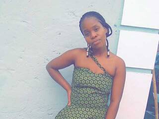 Erotični video klepet WildPetal963