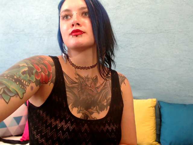 Oddajajo posnetke zaslona xExoticGirlx