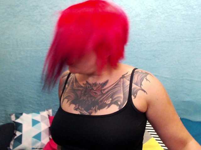 Oddajajo posnetke zaslona xExoticGirlx
