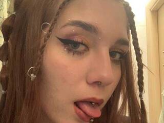 Erotični video klepet Xlinet