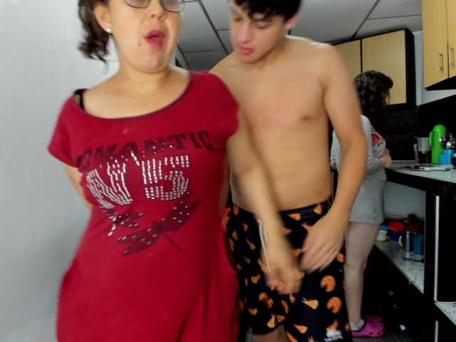 Oddajajo posnetke zaslona xsexysgirlsx