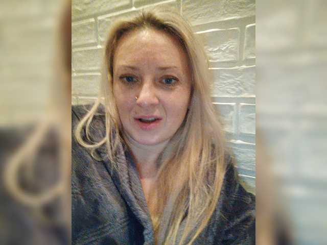 Oddajajo posnetke zaslona XswetaX