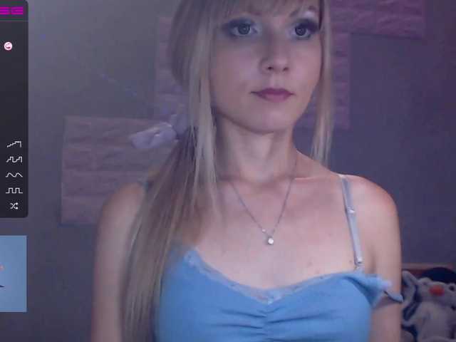 Fotografije -Wildbee- Hi! From entertainment - games, in group chat - dance. Lovense from two tokens. On sweets 777