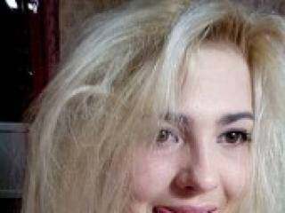 Erotični video klepet xxkoshkaxx