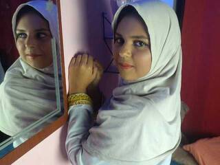 Erotični video klepet YaminaIssawi