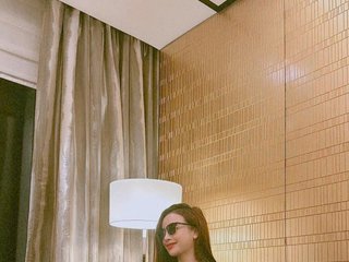 Erotični video klepet Yang-Myy