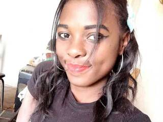 Erotični video klepet Yannapretty