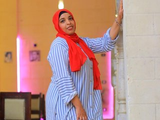 Erotični video klepet Yaralov