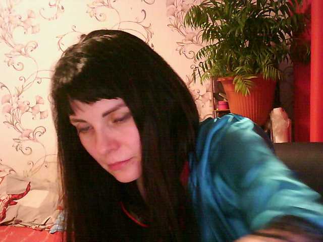 Oddajajo posnetke zaslona MistressSexologinia