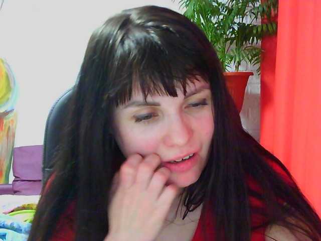 Oddajajo posnetke zaslona MistressSexologinia