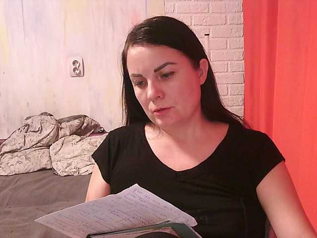 Oddajajo posnetke zaslona MistressSexologinia