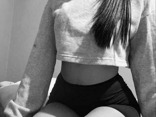 Erotični video klepet yesenya