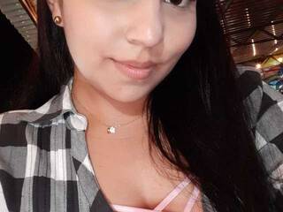 Erotični video klepet YesseCandy