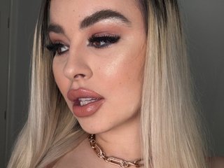 Erotični video klepet YnnesBritney