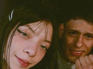 Erotični video klepet Young-Blood