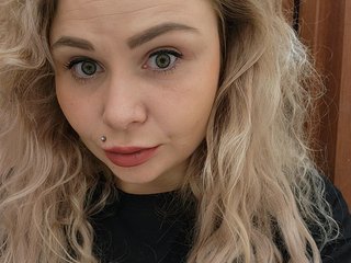 Erotični video klepet YourFunnyBlondiee