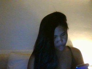 Oddajajo posnetke zaslona YourGirl9