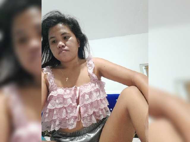 Oddajajo posnetke zaslona YourGirl9