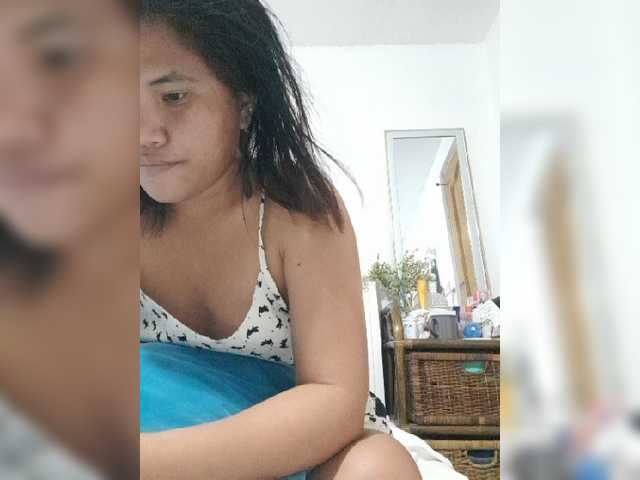 Oddajajo posnetke zaslona YourGirl9