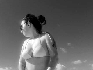 Erotični video klepet yourhottieunicorn