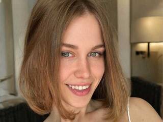 Erotični video klepet YourJuly