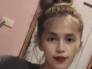 Erotični video klepet YourMochii