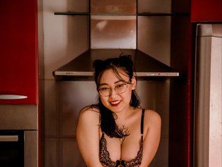 Erotični video klepet YukiLewd