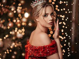 Erotični video klepet YungEllita