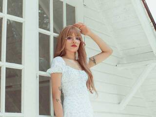 Erotični video klepet YuqiSun