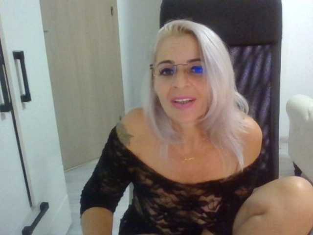 Oddajajo posnetke zaslona yzabel