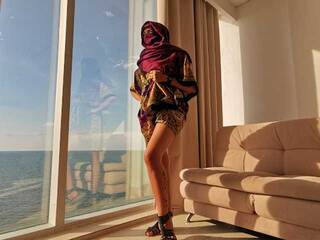 Erotični video klepet Zahra-Mohamed