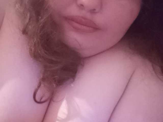 Oddajajo posnetke zaslona Zhennettt