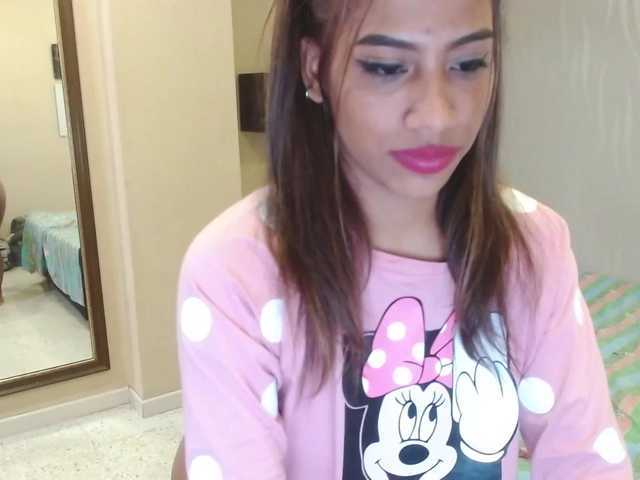 Oddajajo posnetke zaslona ZoeDanger