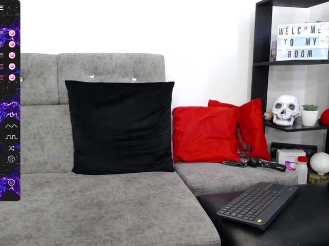 Oddajajo posnetke zaslona ZoeyRogers